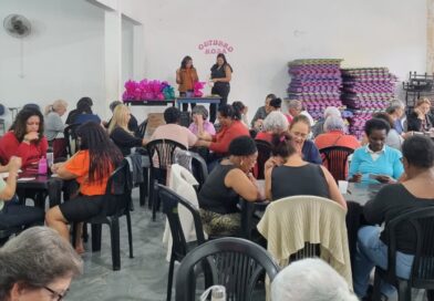 Prefeitura Municipal realiza bingo e coffee break para 3ª idade em comemoração ao outubro rosa Prefeitura Municipal realiza bingo e coffee break para 3ª idade em comemoração ao outubro rosa