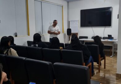 Prefeitura realiza formatura de dois novos cursos formando dezenas de alunos em Queluz Prefeitura realiza formatura de dois novos cursos formando dezenas de alunos em Queluz